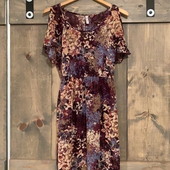 Xhiliration purple sheer floral cold shoulder boho dress size medium - Picture 4 of 9